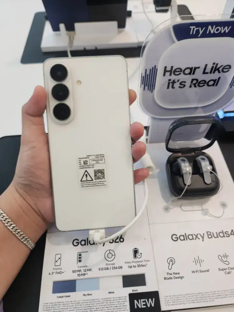 SAMSUNG GALAXY S26