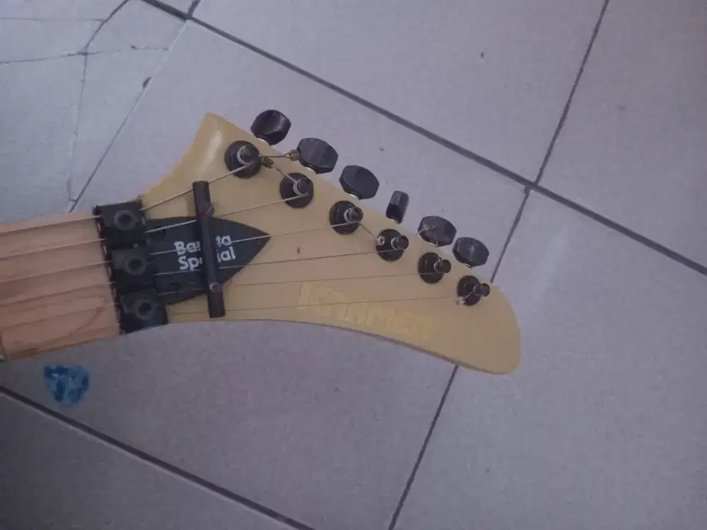 Jual gitar kramer baretta