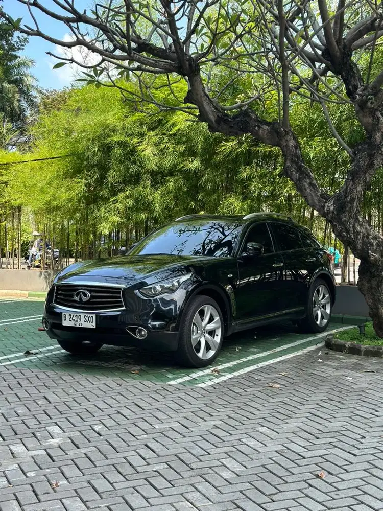 Infiniti FX50S, 5.0cc V8c, tgn 1 dari baru, selalu record resmi, RARE!