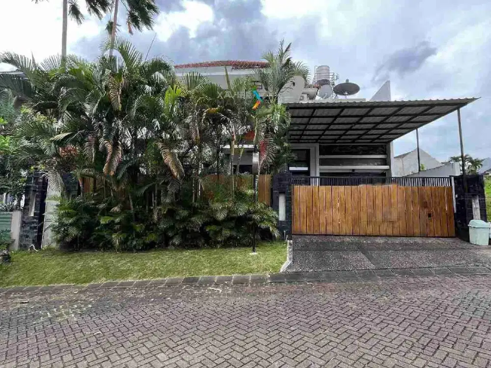 Dijual Rumah Tropis Modern Mewah Di Jalan Kembar Villa Puncak Tidar Kota Malang