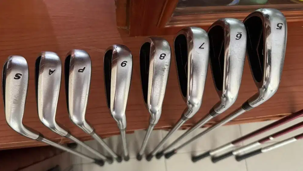 Taylormade R9 Golf Complete Set