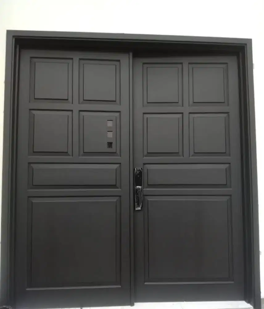 Tukang finishing kusen pintu jendela mebel dll.