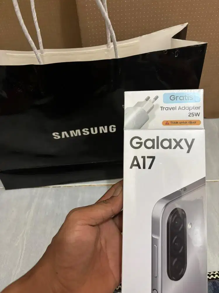 Samsung A17 ram 8/128 grey