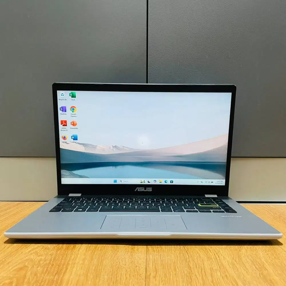 ASUS E410MA//CELERON N4020//SSD 512 GB