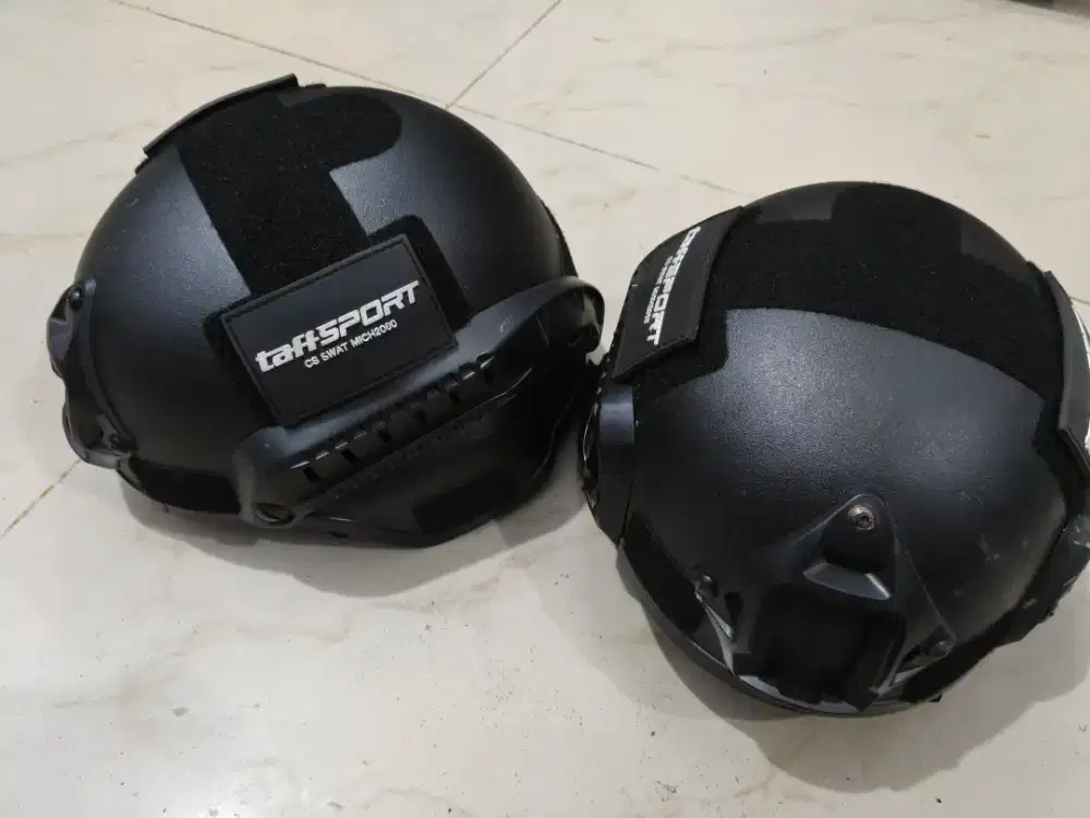 Helm maian helm koleksi