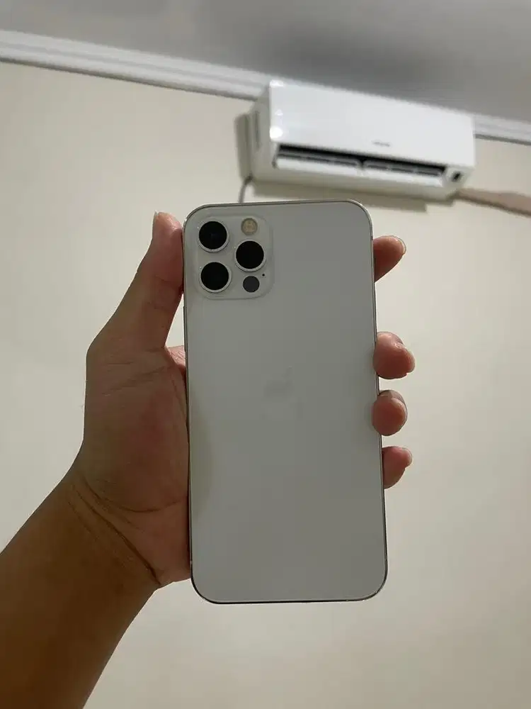 Iphone 12 pro white 246