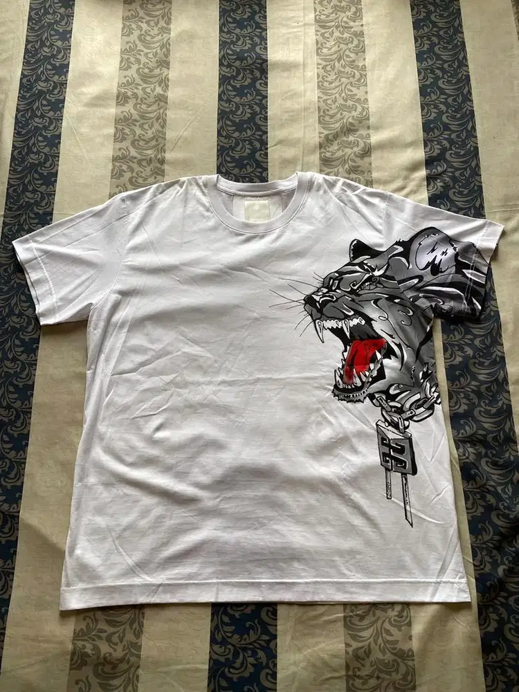 Kaos Givenchy Tiger