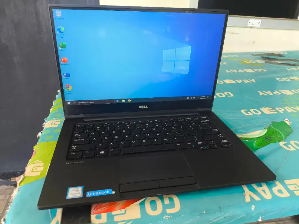 Dell Latitude 7370 slim Laptop layar 3K touchscreen RAM 16GB SSD NVME