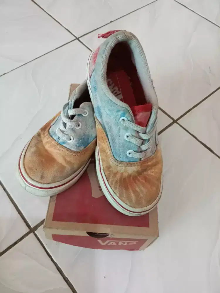 preloved sepatu vans anak ori
