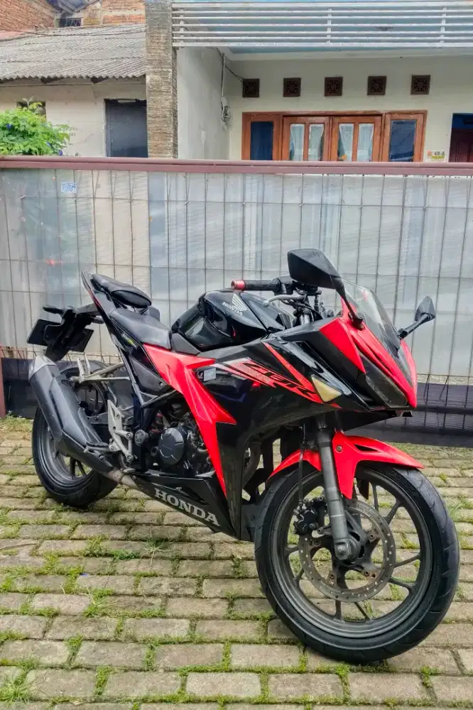 Honda CBR150R Facelift 2017