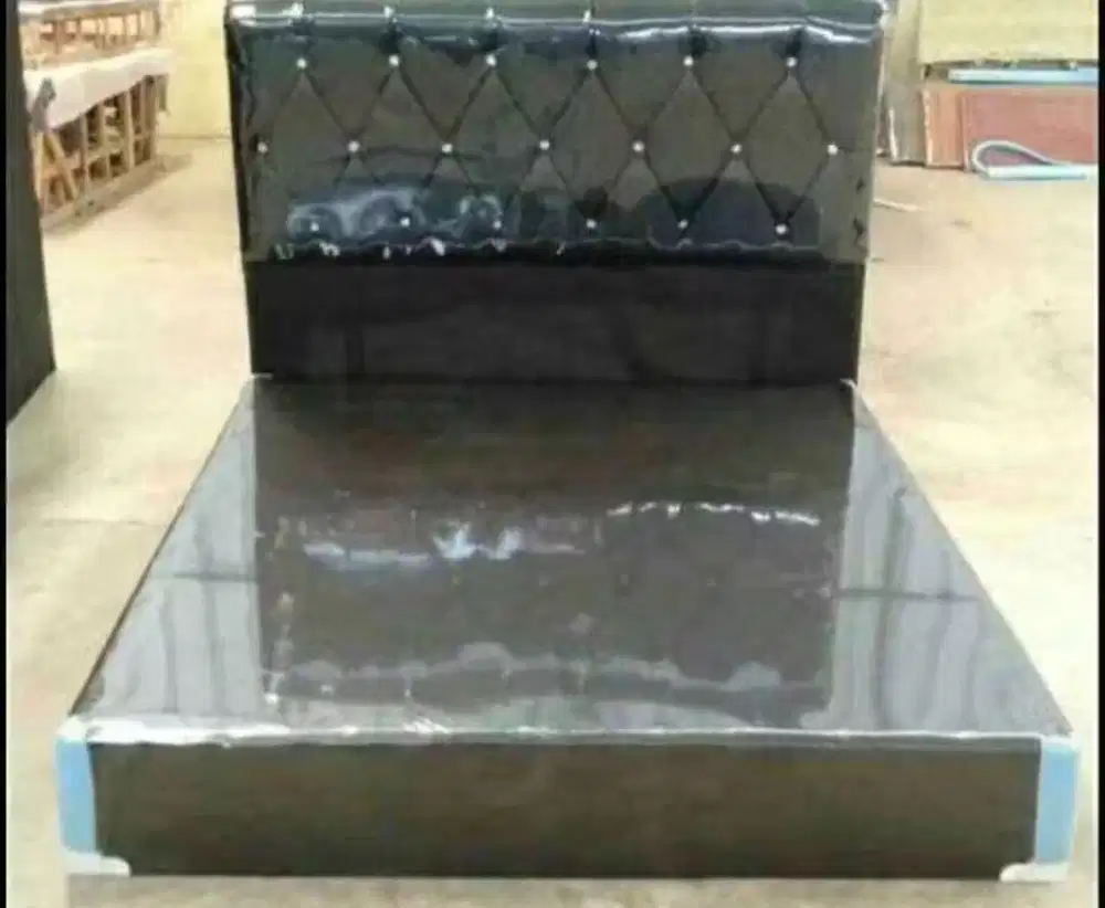 Divan ukuran 180x200