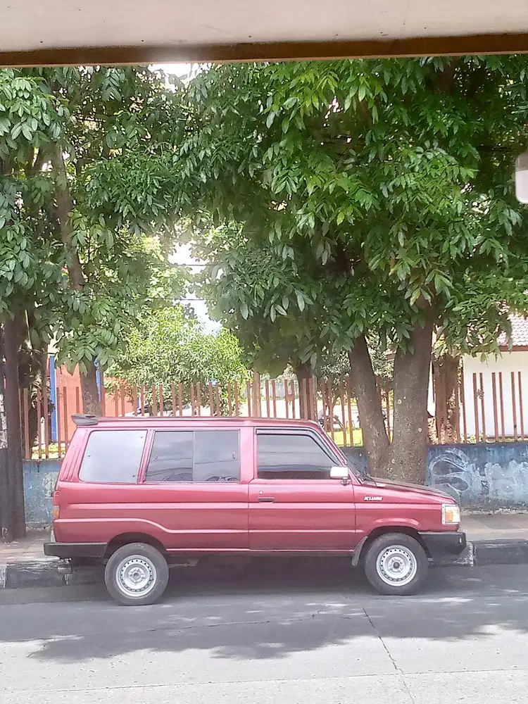 Toyota Kijang 1988 Bensin power steering