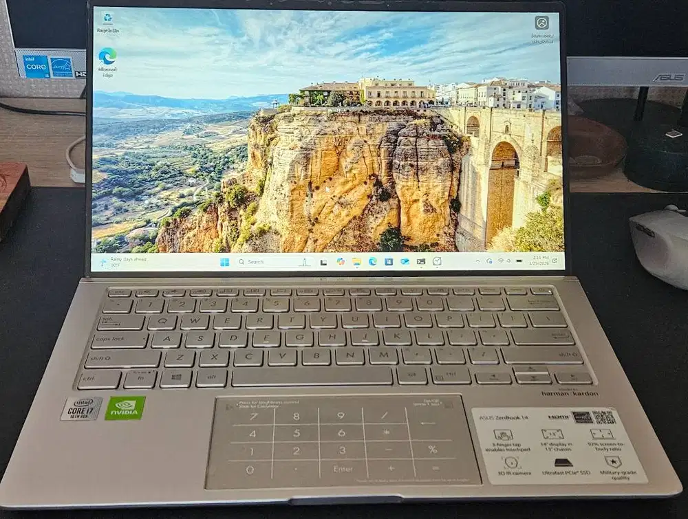 ASUS ZENBOOK CORE I7 MURAH