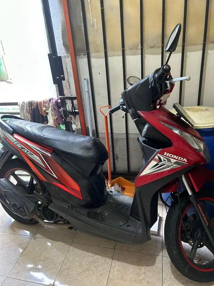 Di Jual Motor Beat Merah FI 2015