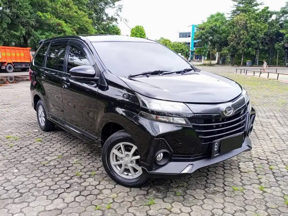 Daihatsu Great Xenia 1.3 X Deluxe MT Manual 2021 R 2022 Low KM Antik
