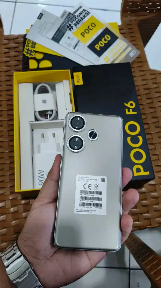 Poco F6 12/512GB Fisik Mulus 99,9% No jamur no lecet, msih seperti bru