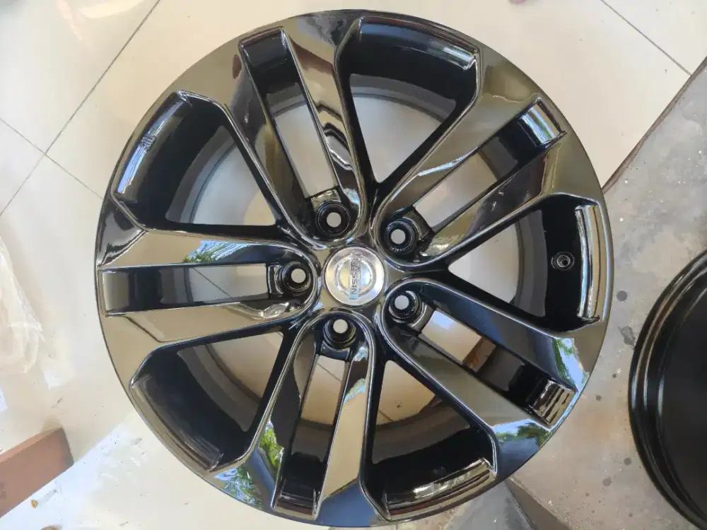 Velg bekas juke 17 repain black piano