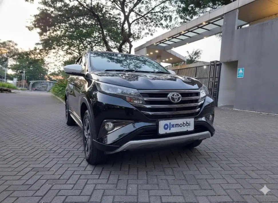 DP 5% Toyota Rush 1.5 G AT Hitam CBRGB
