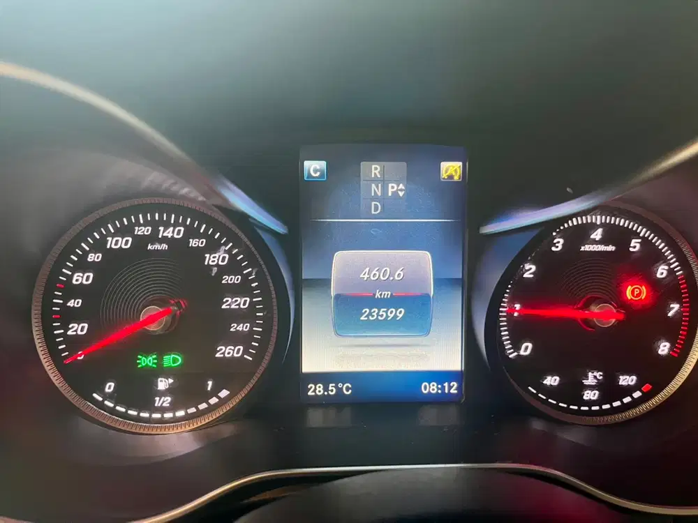 Mercedes-Benz C200 2016 Bensin