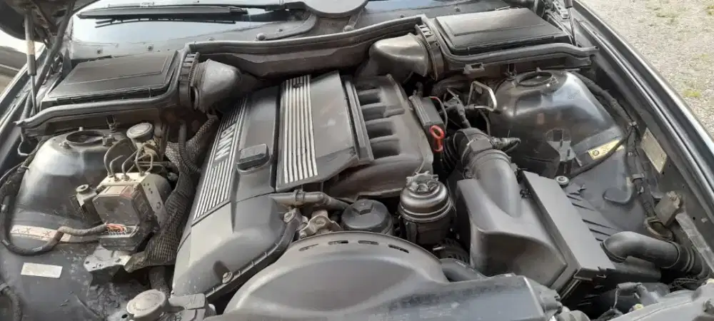 Dijual satu set Engine