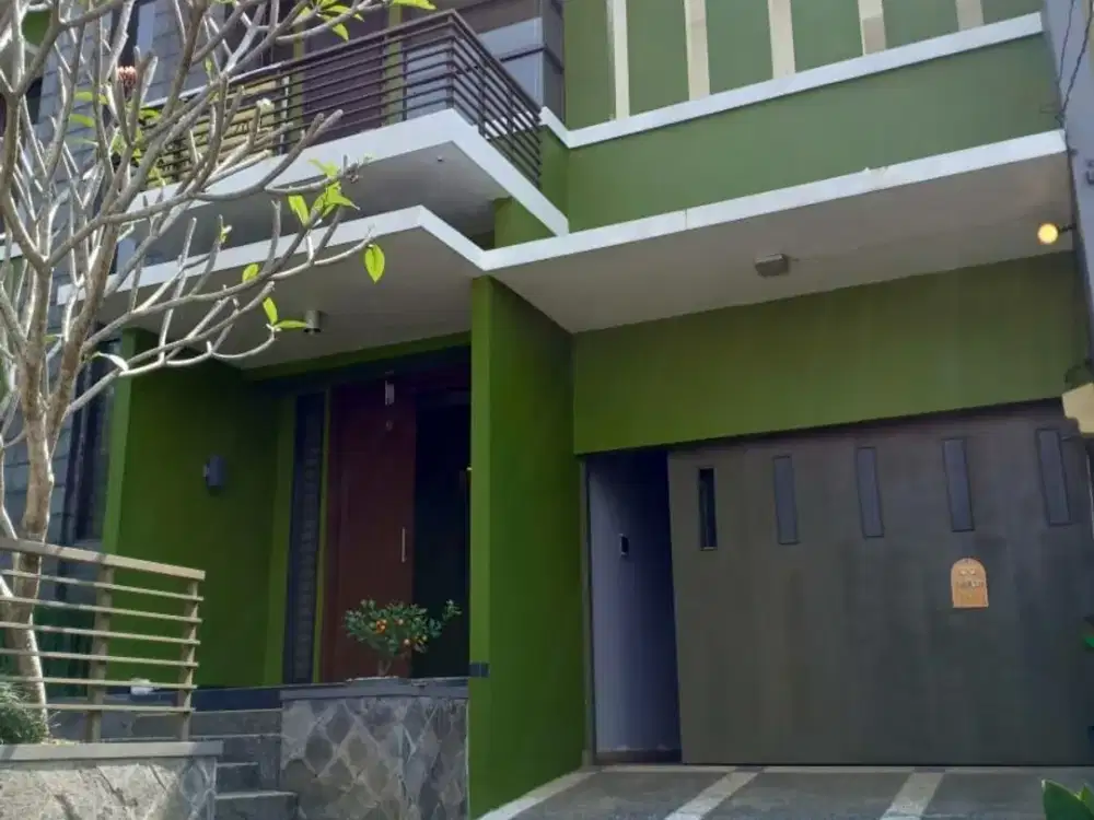DIJUAL RUMAH MEWAH ASRI SEJUK DI PONDOK HIJAU SAYAP SETIABUDI BANDUNG UTARA