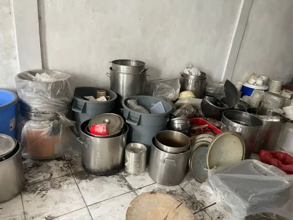 Menerima jual beli barang bekas