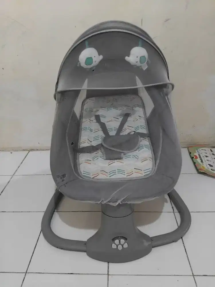 Ayunan elektrik snugglie bayi
