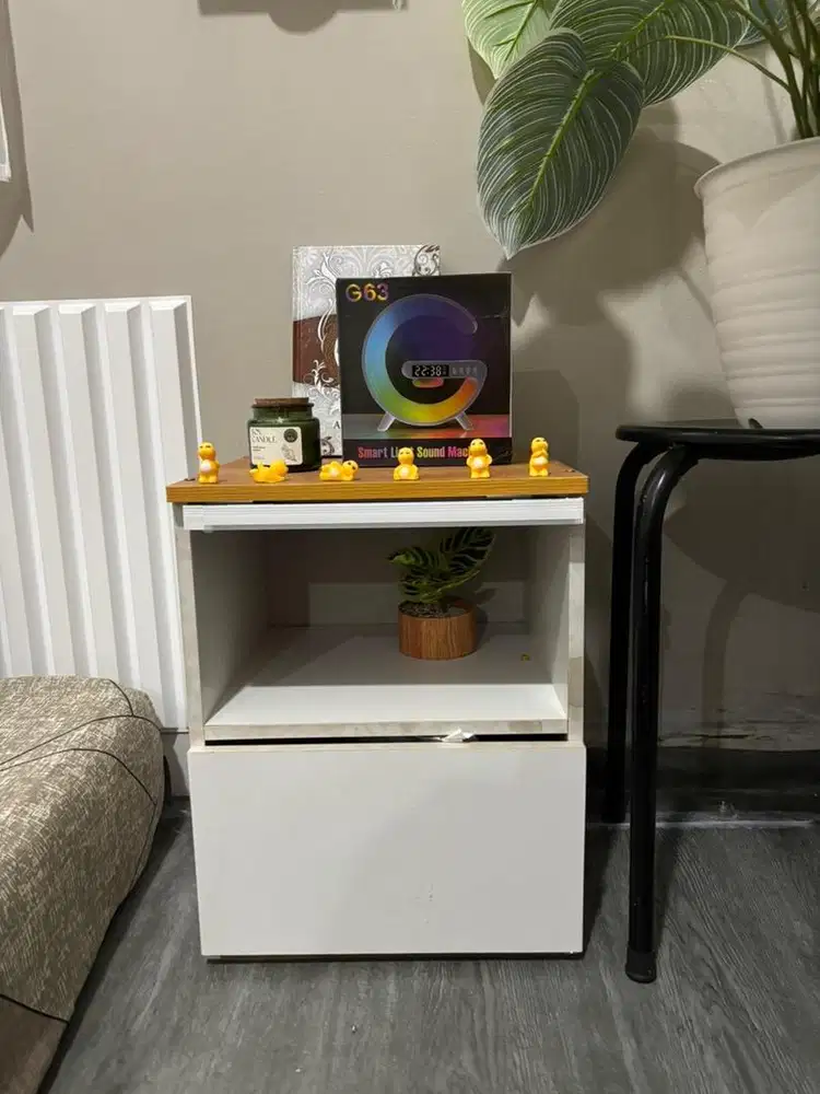 Laci serbaguna untuk kamar