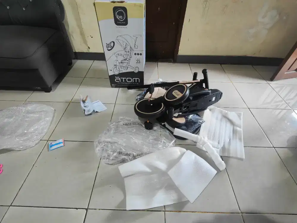 Sepeda Babyelle Atom 9in1 Multifunction Tricycle BE 305