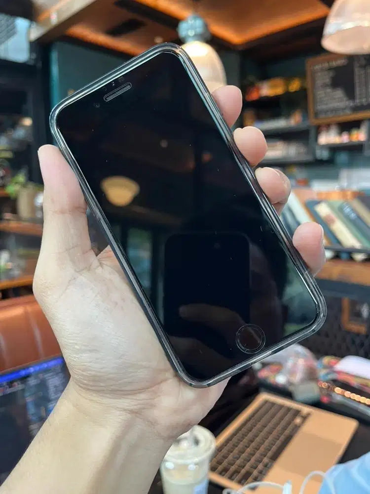 IPHONE SE 3 2022 64GB MIDNIGHT SECOND LIKE NEW EX IBOX