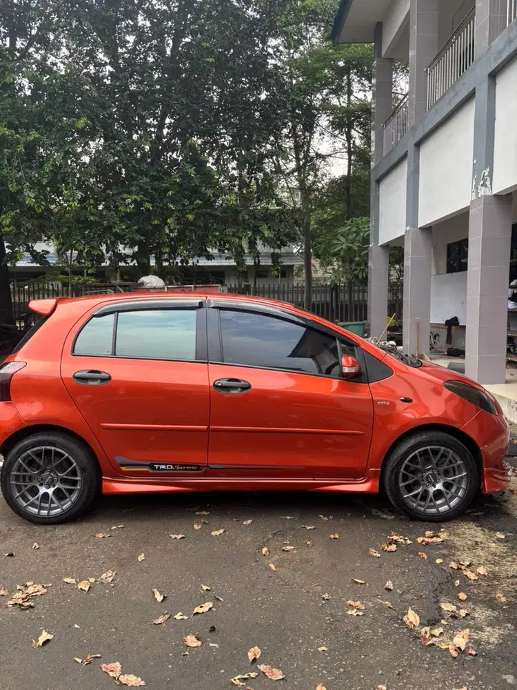 Jual cepat Toyota Yaris 2006 Matic ( Nego sampe jadi)