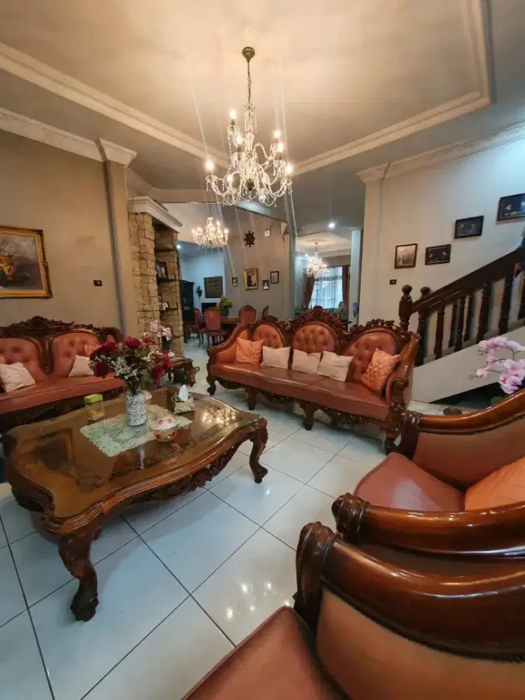 1 set meja ruang tamu