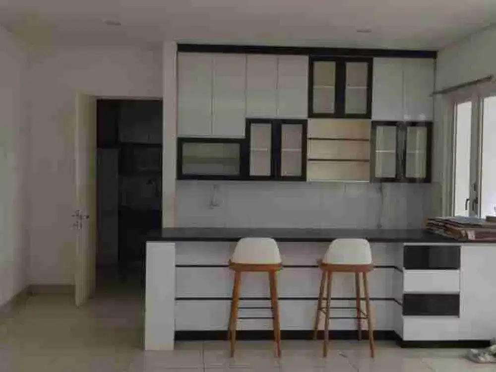 Disewakan rumah di cluster Asera onewest harapan indah bekasi