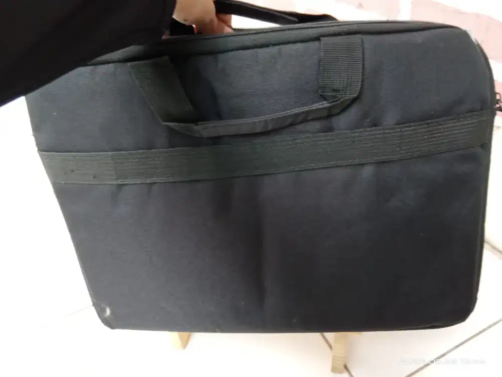 Tas laptop ukuran 14 inch