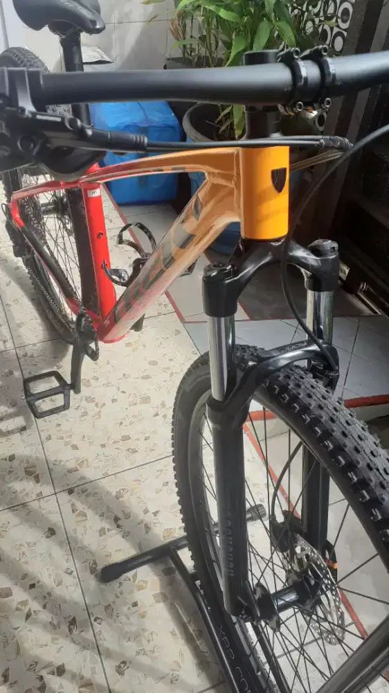 Sepeda mtb Trek Marlin 7 th 2022,