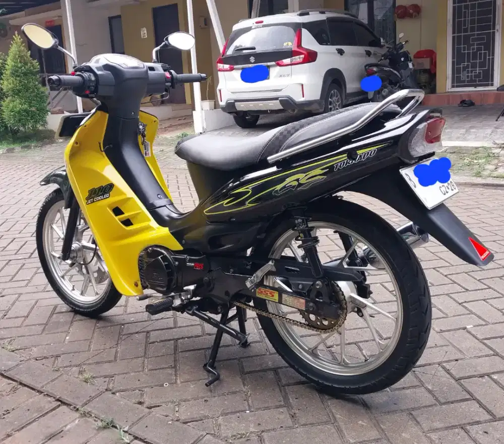 Tornado GS Kuning
