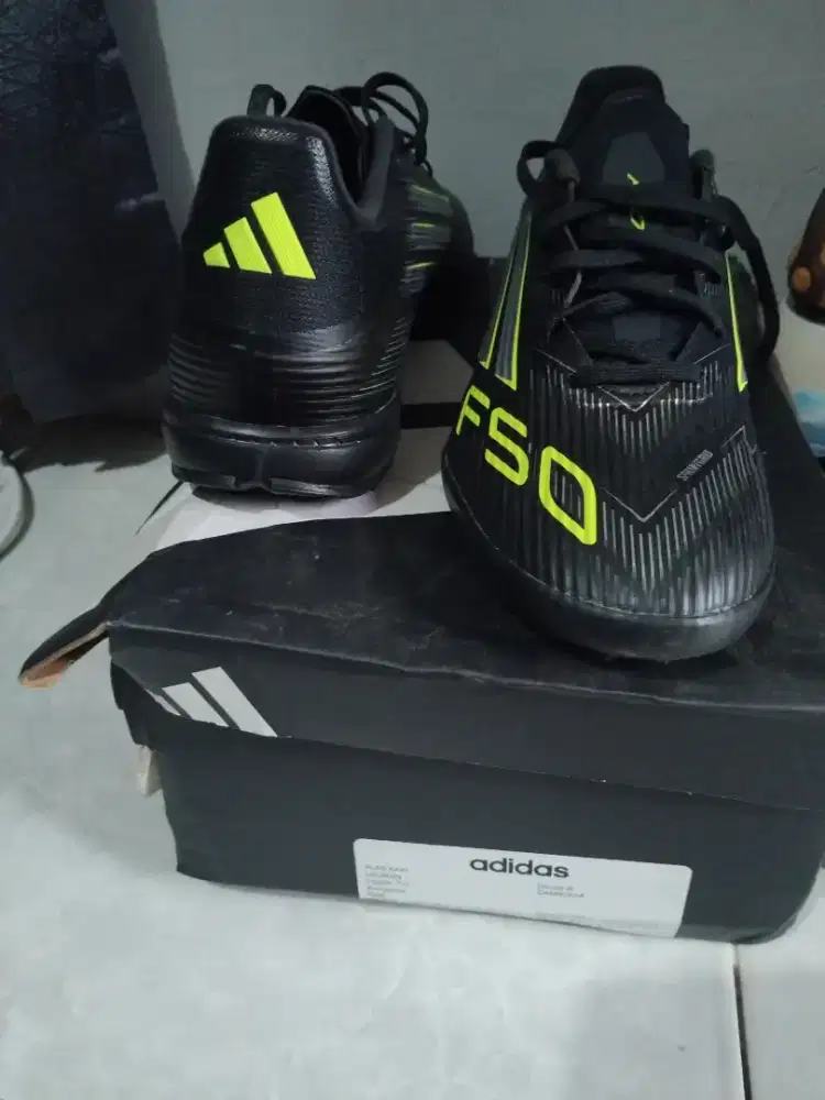Jual sepatu adisa f50 ukuran 41