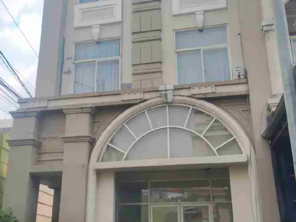 Disewakan Ruko 3lt Di Galaxy Bekasi