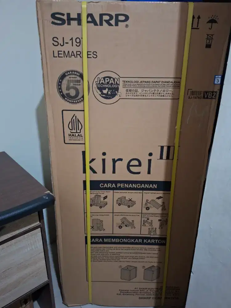 KULKAS 2 PINTU SHARP HADIAH