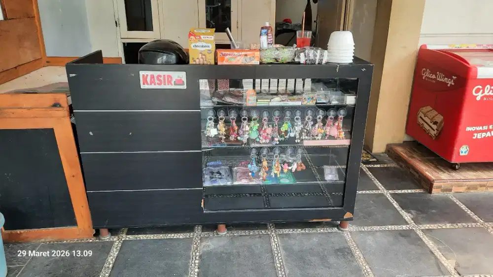 Meja kasir etalase murah