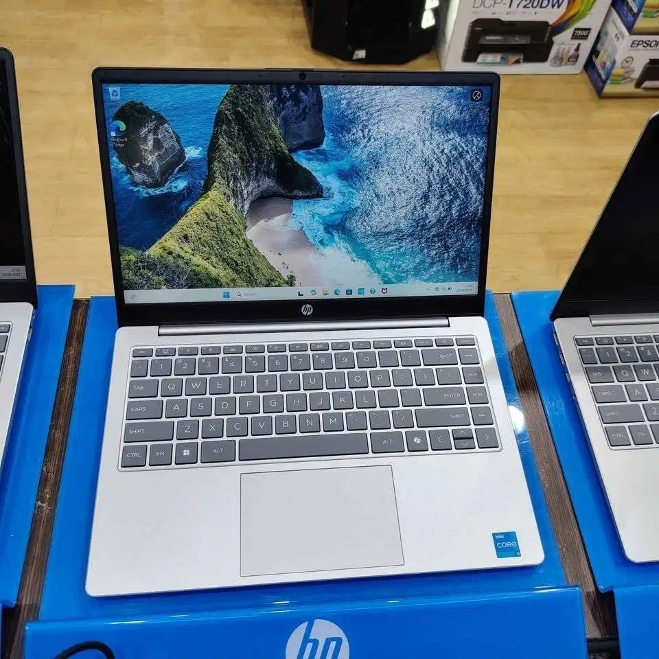 Laptop Murah terbaru HP 14 EP0260/0261 Core i3 1315 8GB DDR4 512GB SSD