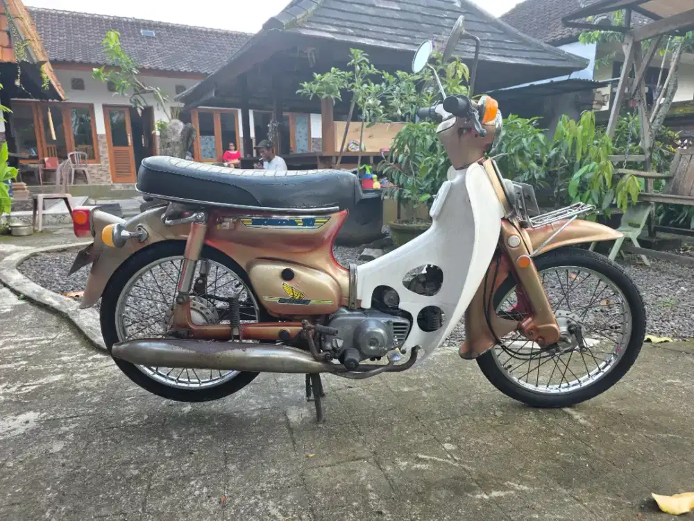 Honda C70 th 80