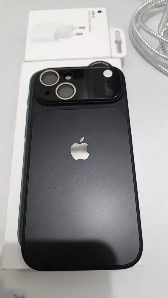 Iphone 15 Bekas mirip Baru (Murah)