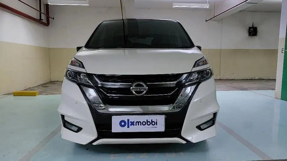 DP 5% Nissan Serena 2.0 Highway Star Bensin-AT 2022 Hitam CWIMB