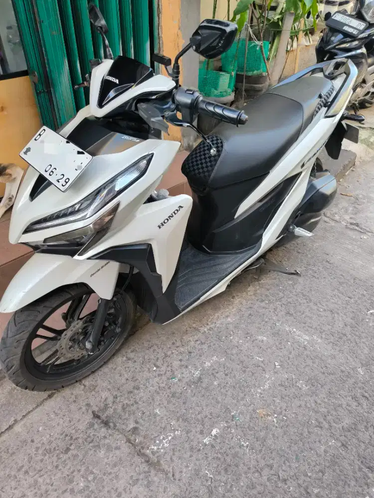 Vario 150 tahun 2019 warna putih lengkap pajak hidup