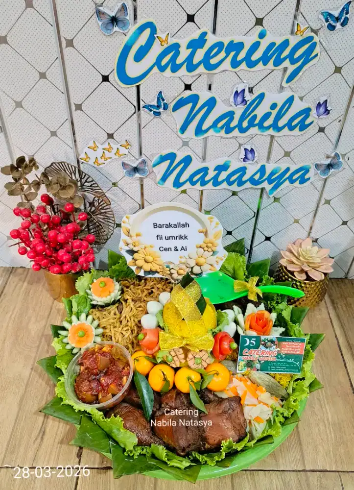 Jual nasi tumpeng. Rujak dan dll