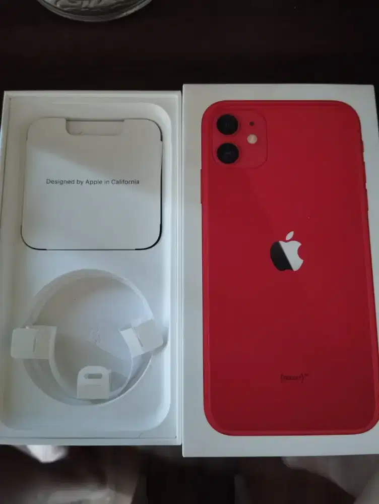 Dijual iPhone 11 64GB Red
