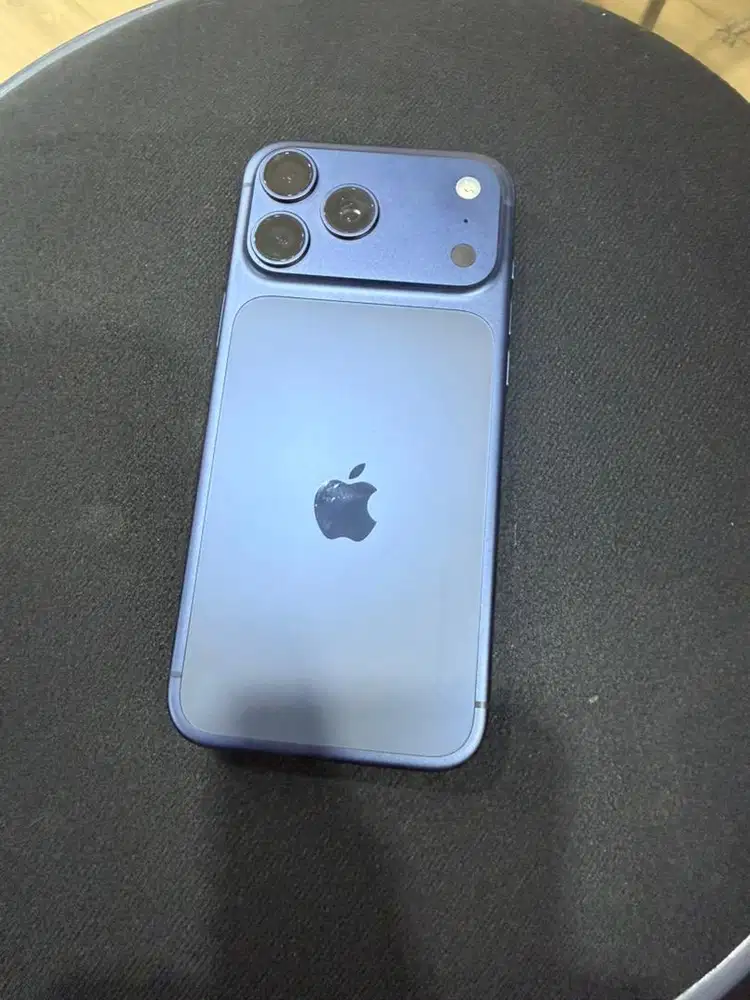 Iphone 17 promax likenew bh 100 garansi ibox