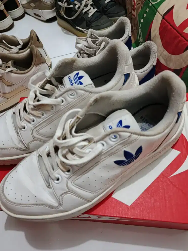 Sepatu Adidas Bekas