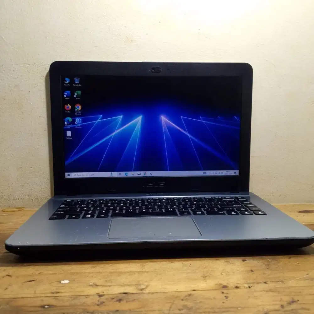 Asus AMD A4-9125 Ram 4 GB HDD 500 GB